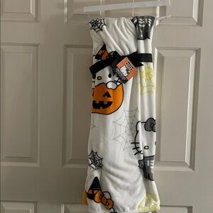 Hello Kitty Halloween viral Rare Throw